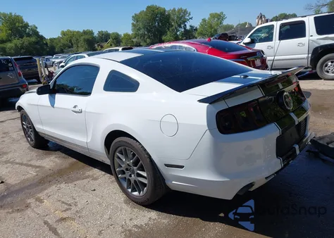 2014 Ford Mustang V6 Premium from USA, damaged, VIN 1ZVBP8AM5E5327151